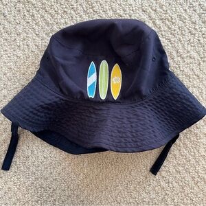 Gymboree Navy blue bucket hat with surfboards